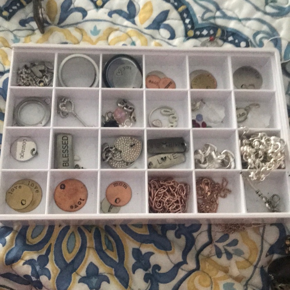 Origami owl jewelry